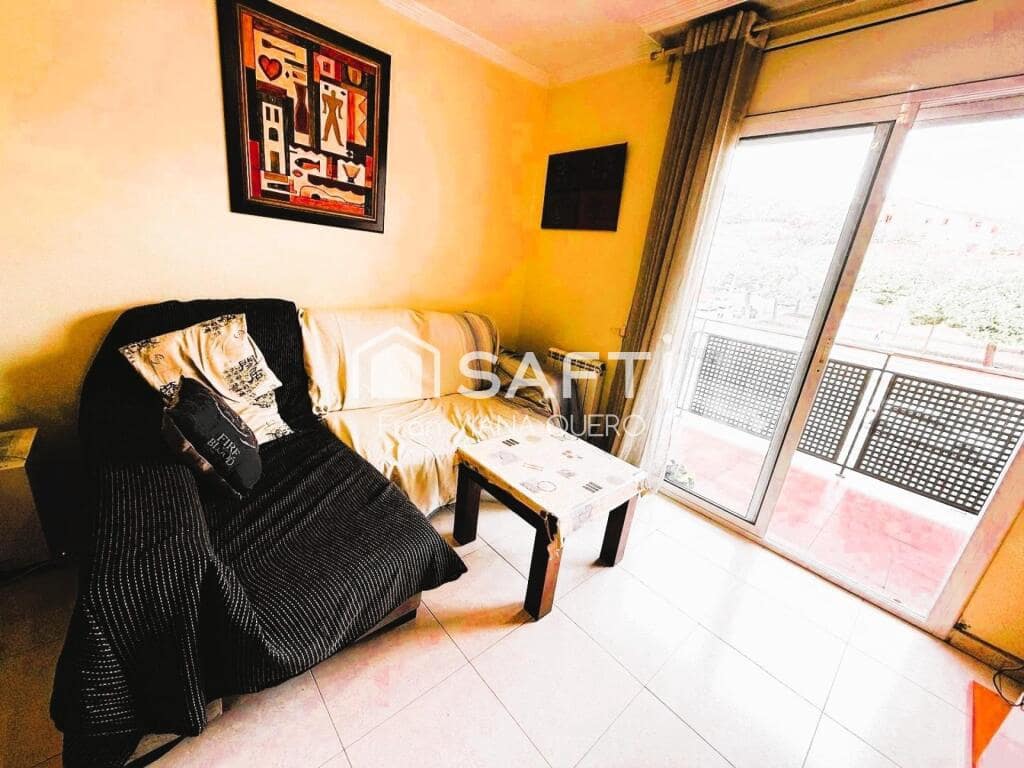 3 bedroom Apartment for sale in Pineda de Mar with pool - € 235,000 (Ref: 9359372)