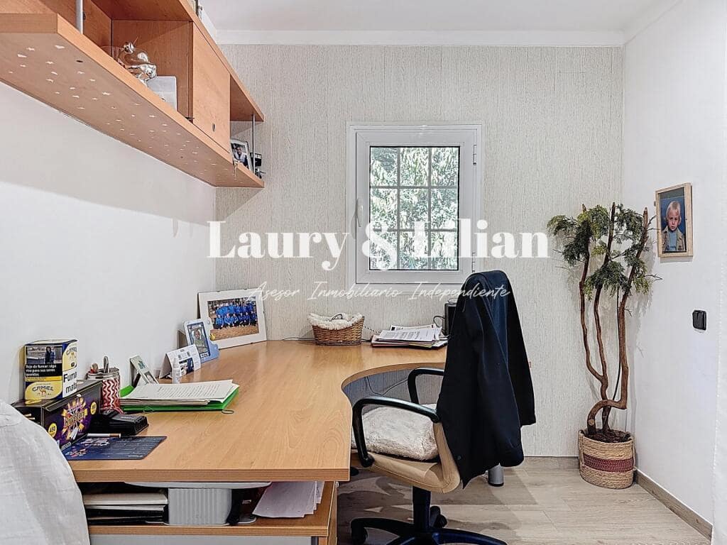 4 quarto Moradia para venda em Avinyonet de Puigventos com piscina garagem - 480 000 € (Ref: 9359378)