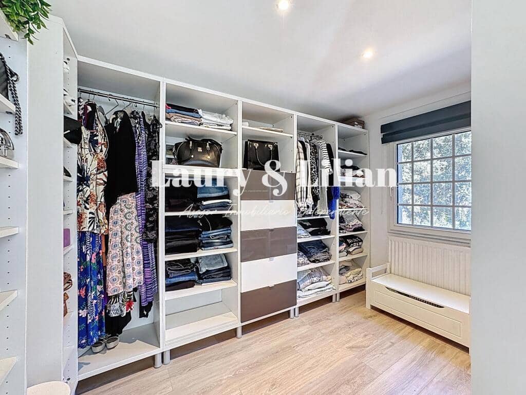 4 quarto Moradia para venda em Avinyonet de Puigventos com piscina garagem - 480 000 € (Ref: 9359378)