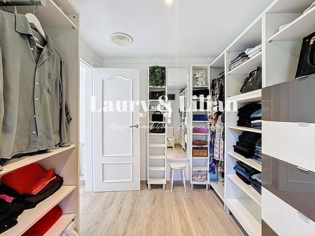 4 quarto Moradia para venda em Avinyonet de Puigventos com piscina garagem - 480 000 € (Ref: 9359378)