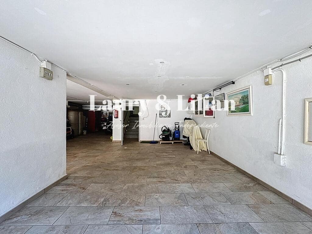 4 quarto Moradia para venda em Avinyonet de Puigventos com piscina garagem - 480 000 € (Ref: 9359378)