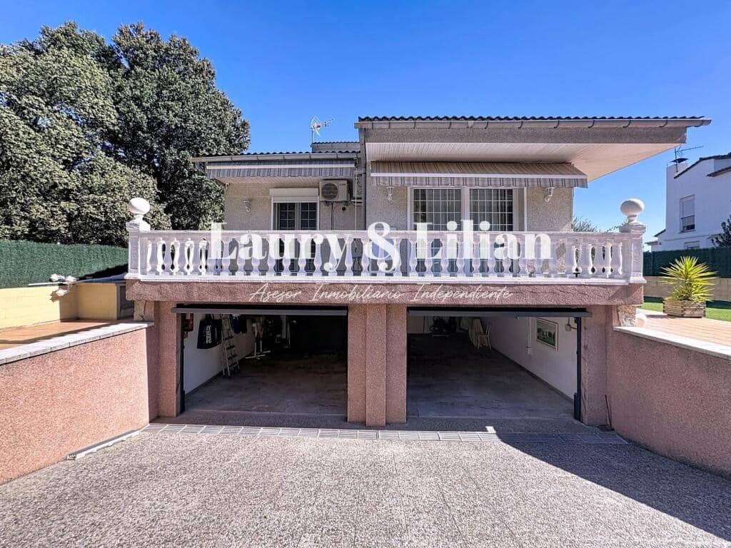4 quarto Moradia para venda em Avinyonet de Puigventos com piscina garagem - 480 000 € (Ref: 9359378)