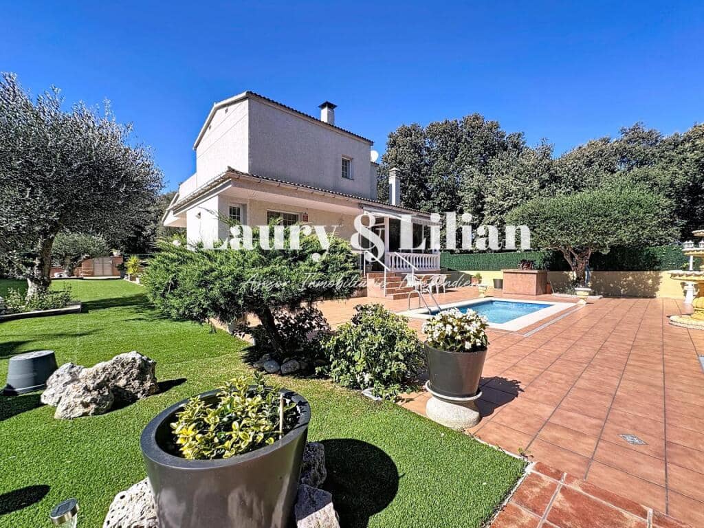 4 quarto Moradia para venda em Avinyonet de Puigventos com piscina garagem - 480 000 € (Ref: 9359378)