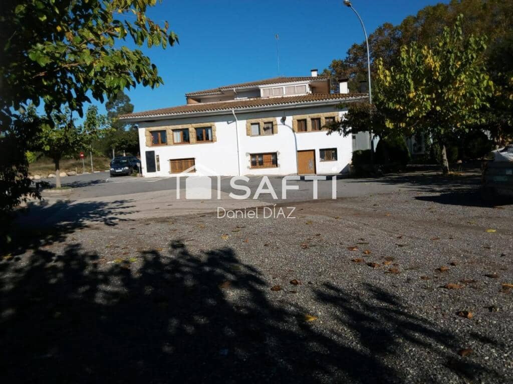 9 makuuhuone Maalaistalo myytävänä paikassa Massanes - 1 200 000 € (Ref: 9359379)