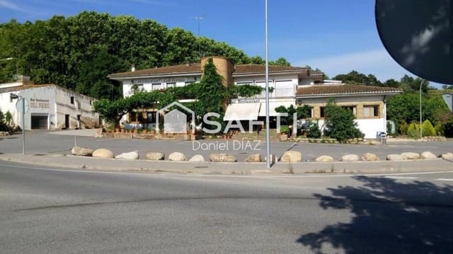 9 bedroom Finca/Country House for sale in Massanes - € 1,200,000 (Ref: 9359379)