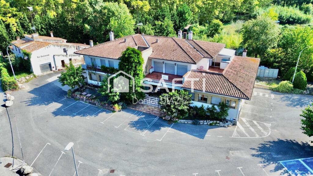 9 makuuhuone Maalaistalo myytävänä paikassa Massanes - 1 200 000 € (Ref: 9359379)