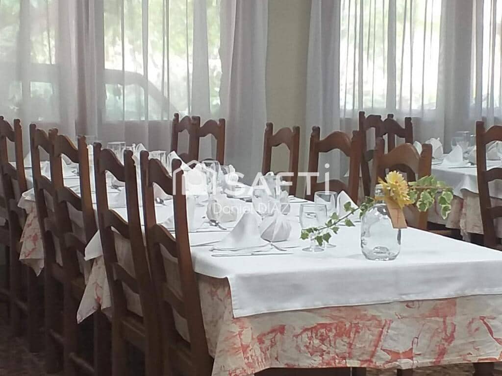 9 makuuhuone Maalaistalo myytävänä paikassa Massanes - 1 200 000 € (Ref: 9359379)