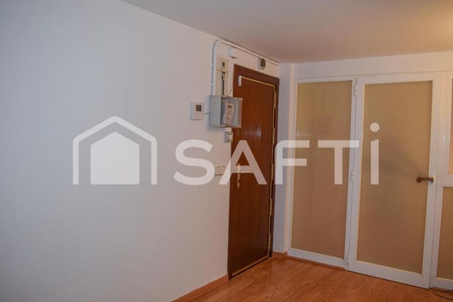 Komercyjne na sprzedaż w El Congrés i Els Indians, Miasto Barcelona - 150 500 € (Ref: 9359385)