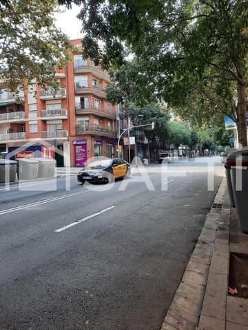 Komercyjne na sprzedaż w El Congrés i Els Indians, Miasto Barcelona - 150 500 € (Ref: 9359385)