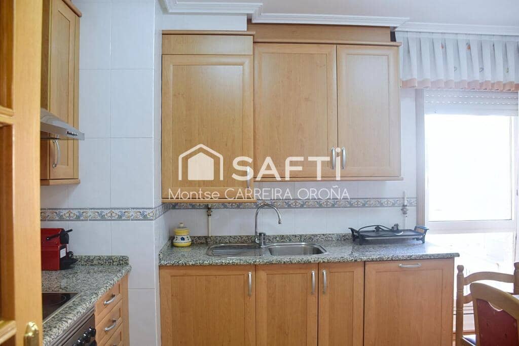 4 soveværelse Lejlighed til leje i Santiago de Compostela med garage - € 1.500 (Ref: 9362305)