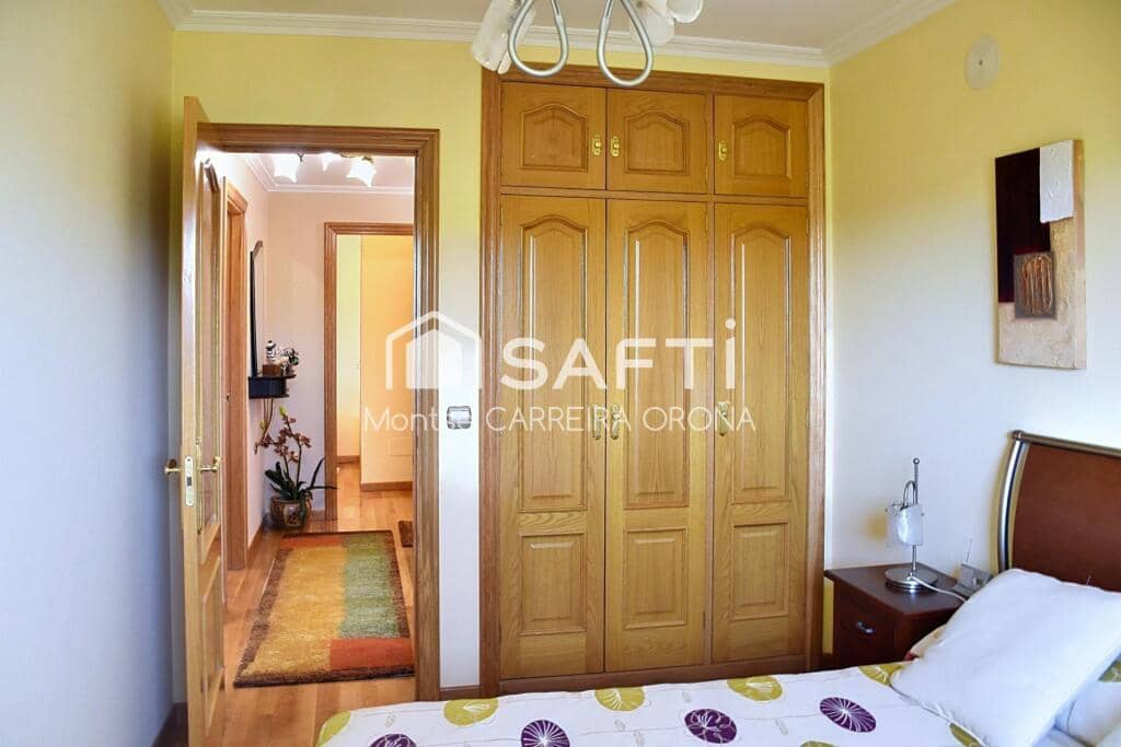 4 soveværelse Lejlighed til leje i Santiago de Compostela med garage - € 1.500 (Ref: 9362305)