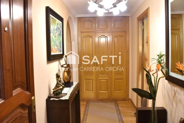 4 bedroom Apartment for rent in Santiago de Compostela with garage - € 1,500 (Ref: 9362305)