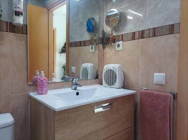 3 sovrum Lägenhet till salu i Sant Celoni - 243 000 € (Ref: 9362313)