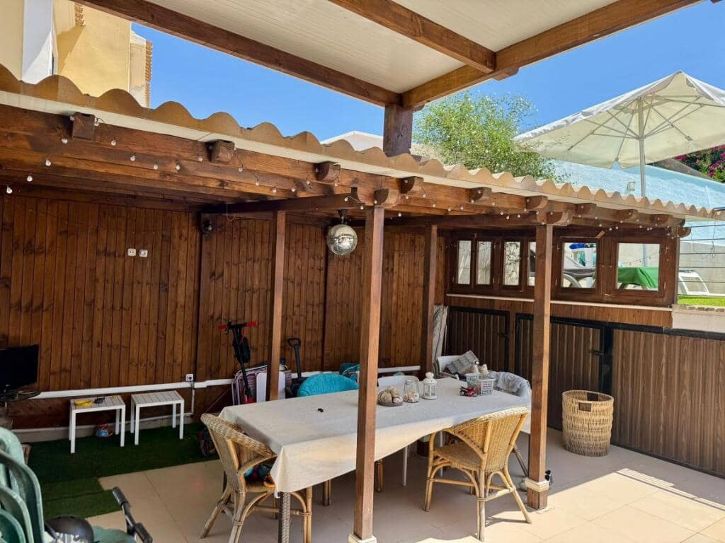 3 soverom Rekkehus til salgs i Malaga by - € 495 000 (Ref: 9362314)