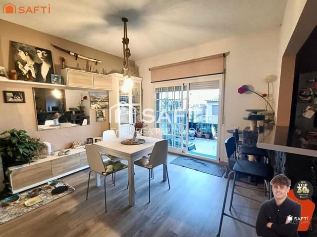 3 bedroom Terraced Villa for sale in Sant Feliu de Codines with garage - € 260,000 (Ref: 9367337)