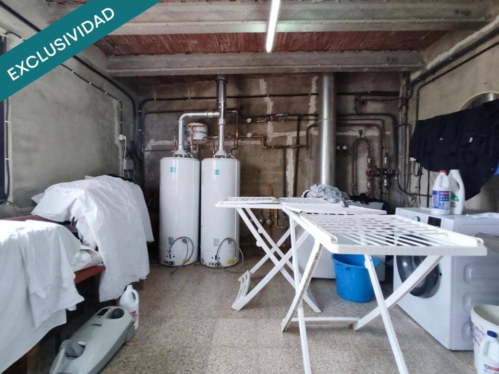 Kontor til salgs i Llanca - € 1 100 000 (Ref: 9367338)