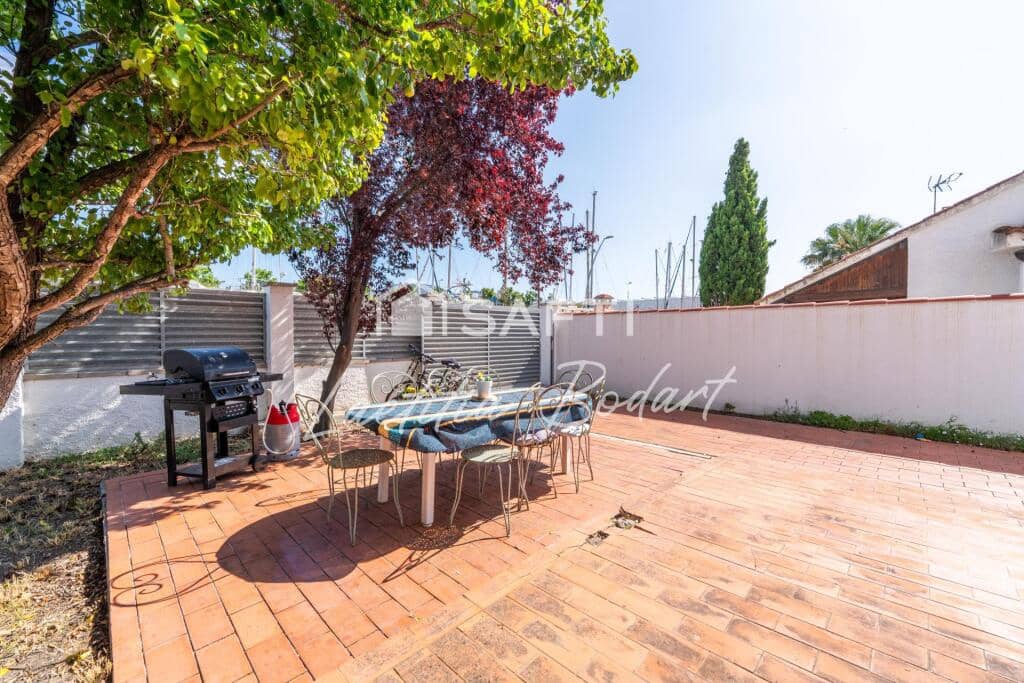 2 quarto Moradia em Banda para venda em Roses com piscina - 229 000 € (Ref: 9367343)