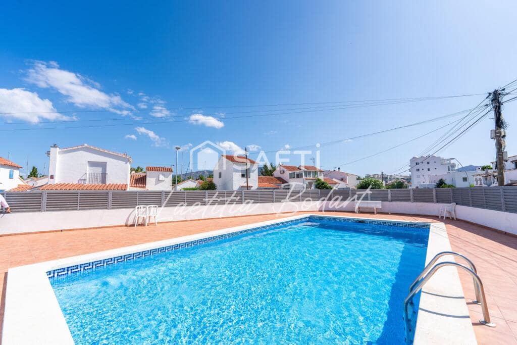 2 quarto Moradia em Banda para venda em Roses com piscina - 229 000 € (Ref: 9367343)