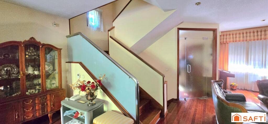 7 sypialnia Willa na sprzedaż w Las Rozas de Madrid z basenem garażem - 980 000 € (Ref: 9367346)