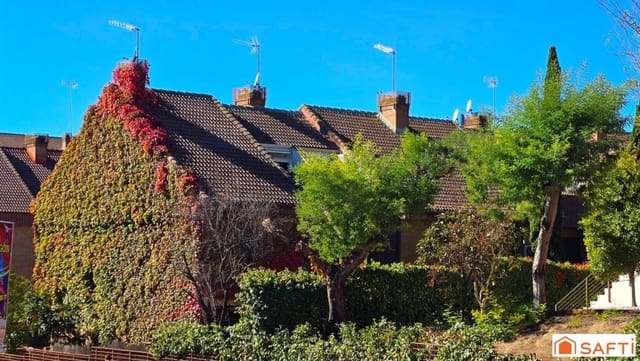 7 sypialnia Willa na sprzedaż w Las Rozas de Madrid z basenem garażem - 980 000 € (Ref: 9367346)