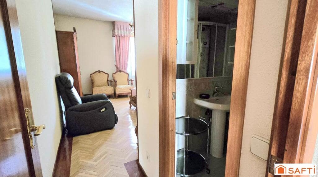 7 sypialnia Willa na sprzedaż w Las Rozas de Madrid z basenem garażem - 980 000 € (Ref: 9367346)