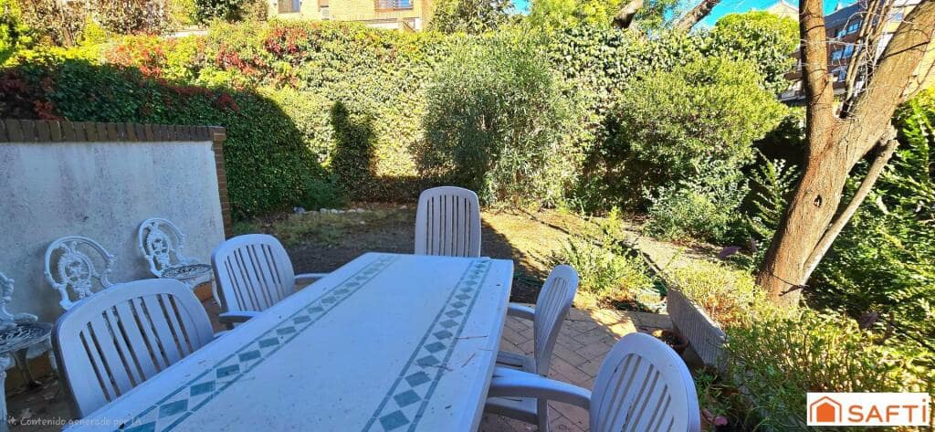 7 sypialnia Willa na sprzedaż w Las Rozas de Madrid z basenem garażem - 980 000 € (Ref: 9367346)