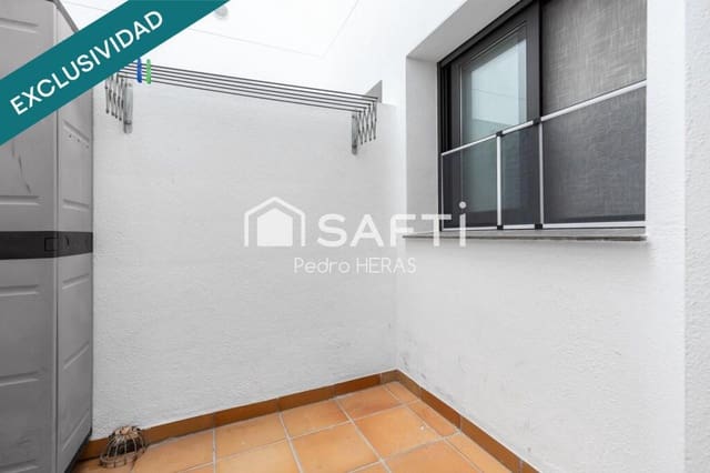 2 bedroom Apartment for sale in Pineda de Mar - € 199,550 (Ref: 9371963)