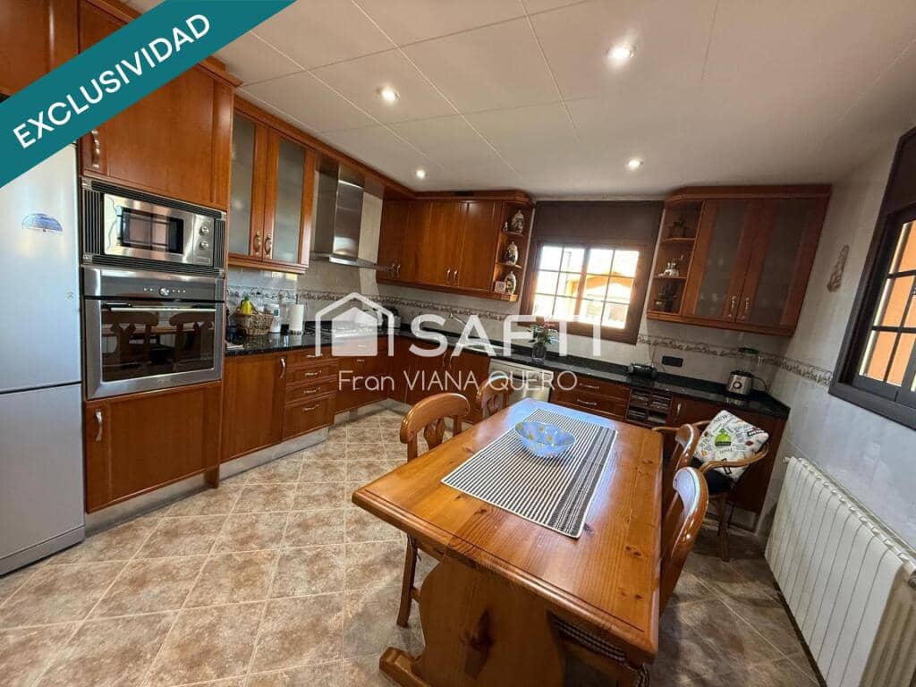 6 quarto Moradia para venda em Fogars de la Selva com piscina garagem - 385 000 € (Ref: 9371964)