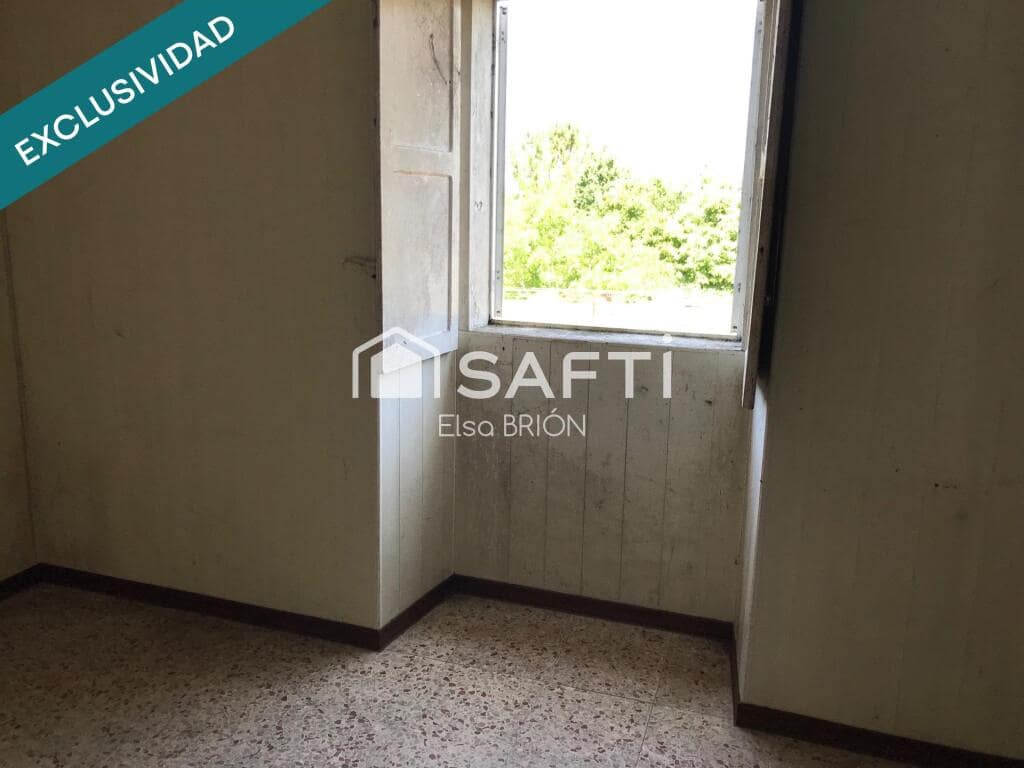 4 chambre Villa/Maison à vendre à Porto do Son avec garage - 300 000 € (Ref: 9375148)