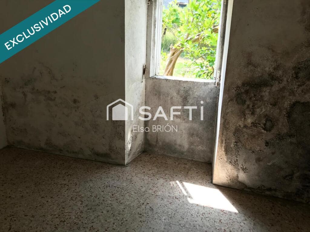 4 chambre Villa/Maison à vendre à Porto do Son avec garage - 300 000 € (Ref: 9375148)