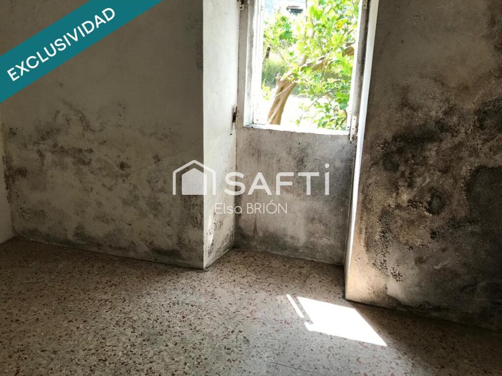 4 chambre Villa/Maison à vendre à Porto do Son avec garage - 300 000 € (Ref: 9375148)