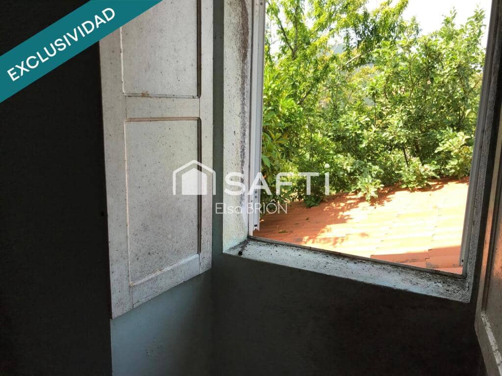 4 chambre Villa/Maison à vendre à Porto do Son avec garage - 300 000 € (Ref: 9375148)