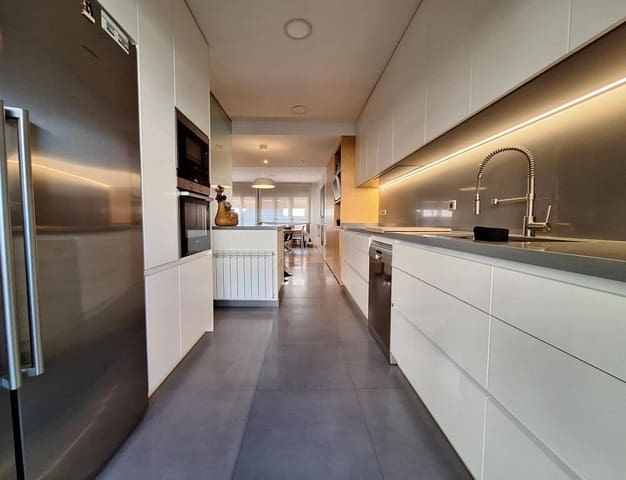 4 Zimmer Reihenhaus zu verkaufen in Santpedor mit Garage - 350.000 € (Ref: 9375153)