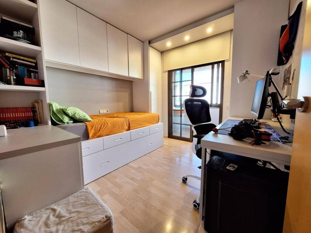 4 soveværelse Rækkehus til salg i Santpedor med garage - € 350.000 (Ref: 9375153)