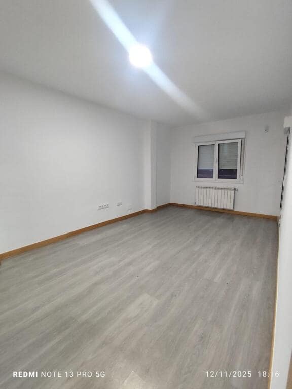 3 soverom Leilighet til salgs i Alcobendas - € 330 000 (Ref: 9375154)