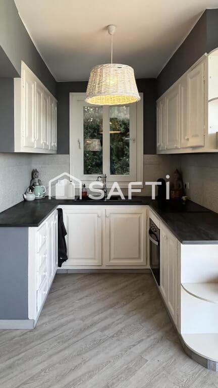 4 chambre Villa/Maison à vendre à Santa Susanna avec garage - 950 000 € (Ref: 9378932)