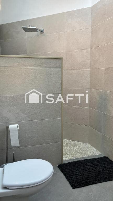 4 chambre Villa/Maison à vendre à Santa Susanna avec garage - 950 000 € (Ref: 9378932)