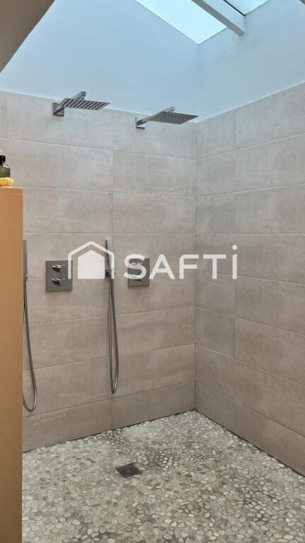 4 chambre Villa/Maison à vendre à Santa Susanna avec garage - 950 000 € (Ref: 9378932)