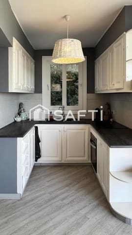 4 bedroom Villa for sale in Santa Susanna with garage - € 950,000 (Ref: 9378932)