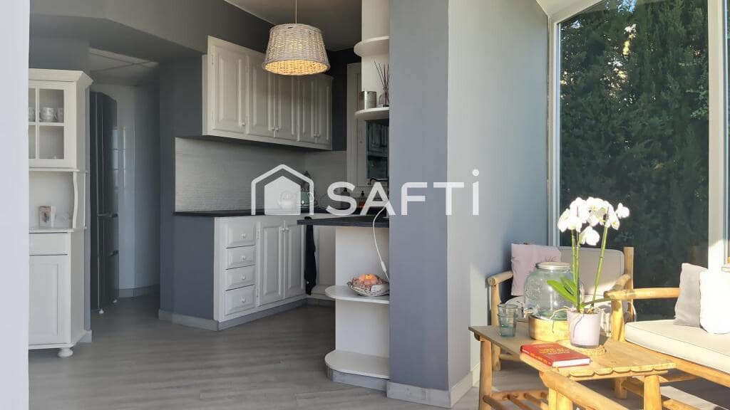 4 chambre Villa/Maison à vendre à Santa Susanna avec garage - 950 000 € (Ref: 9378932)