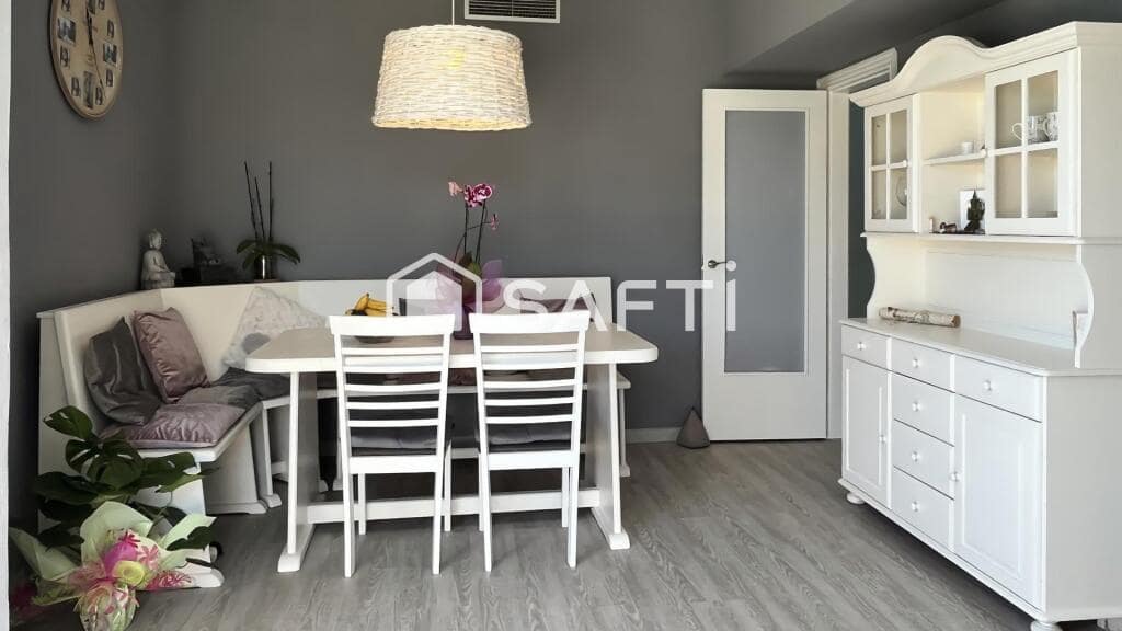 4 chambre Villa/Maison à vendre à Santa Susanna avec garage - 950 000 € (Ref: 9378932)