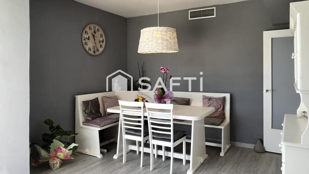 4 chambre Villa/Maison à vendre à Santa Susanna avec garage - 950 000 € (Ref: 9378932)