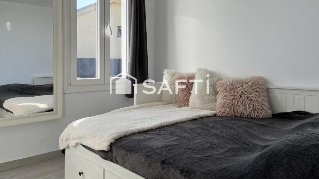 4 chambre Villa/Maison à vendre à Santa Susanna avec garage - 950 000 € (Ref: 9378932)