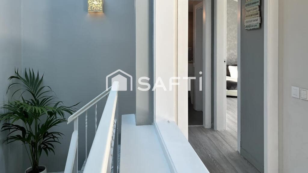 4 chambre Villa/Maison à vendre à Santa Susanna avec garage - 950 000 € (Ref: 9378932)