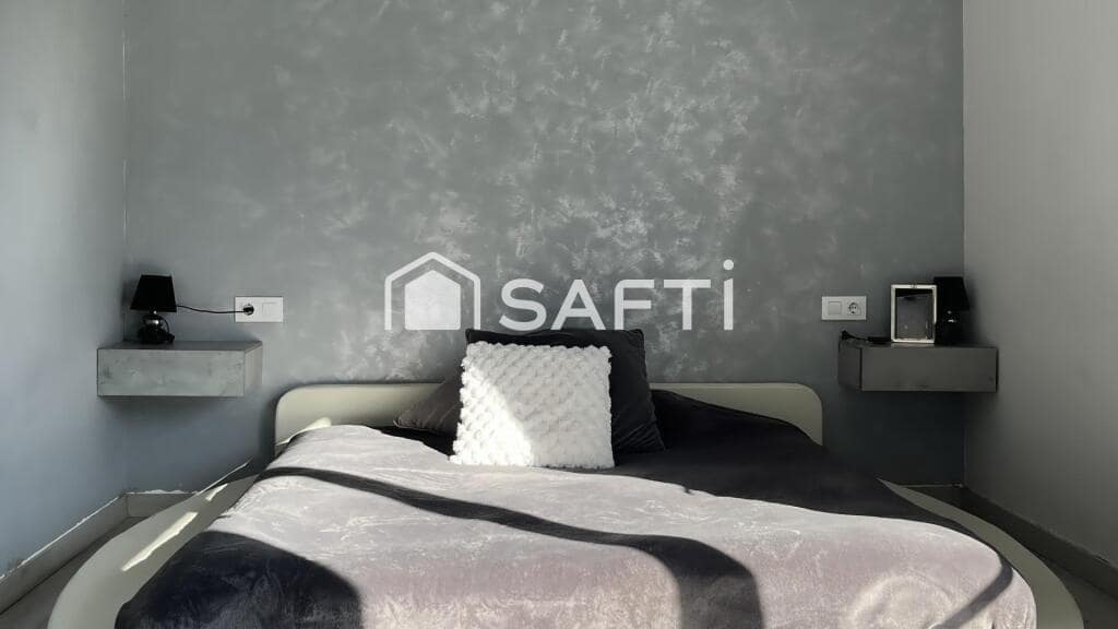 4 chambre Villa/Maison à vendre à Santa Susanna avec garage - 950 000 € (Ref: 9378932)