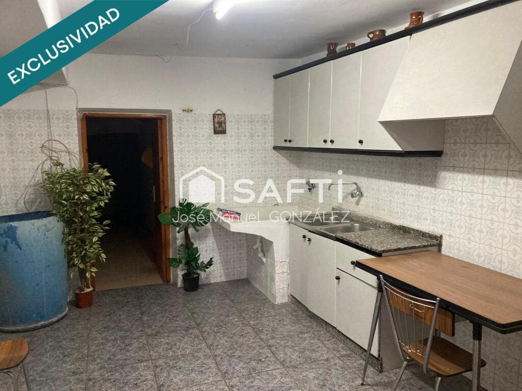 6 soverom Villa til salgs i Cehegin - € 70 000 (Ref: 9378935)