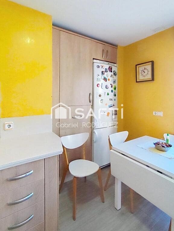 4 sovrum Lägenhet till salu i Badajoz stad - 295 000 € (Ref: 9382565)