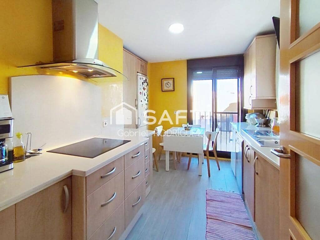 4 sovrum Lägenhet till salu i Badajoz stad - 295 000 € (Ref: 9382565)