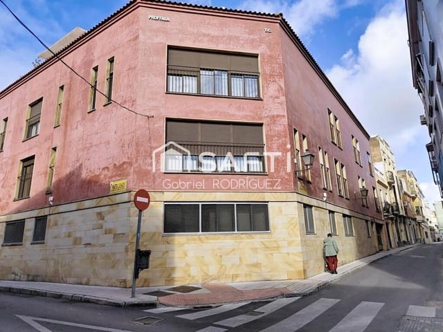 4 sovrum Lägenhet till salu i Casco Antiguo, Badajoz stad - 295 000 € (Ref: 9382565)