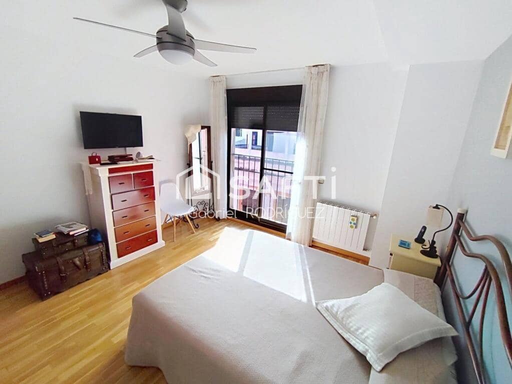 4 sovrum Lägenhet till salu i Badajoz stad - 295 000 € (Ref: 9382565)